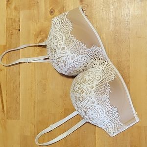 VS Super Push Up Bra  White Lace/Nude 34B